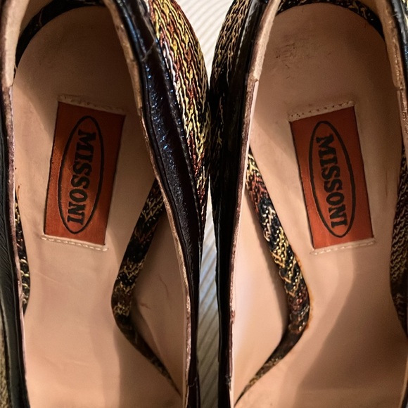 Missoni Classic Crochet Knit Platform Pump Heels - Picture 6 of 9